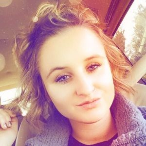 Meet your Posher, Alisha